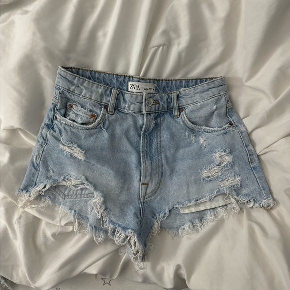Women’s Zara denim shorts - Picture 1 of 5